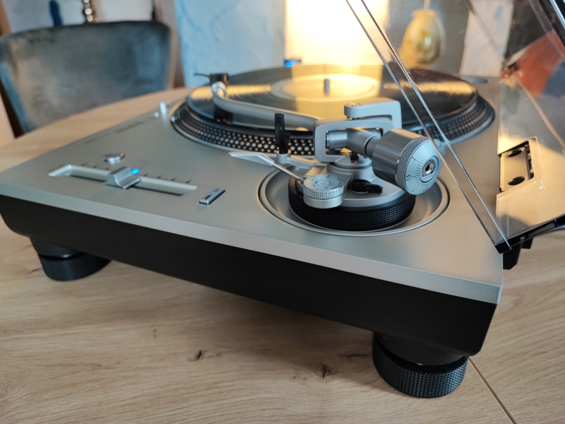 Technics SL-1200GR2