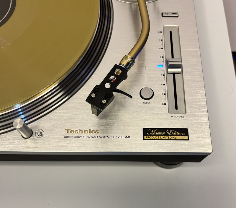Technics SL-1200GME  Technics SL-1200GME