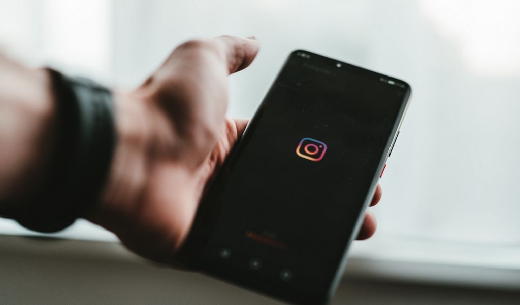 Rolki na Instagramie. Co to jest i jak je robić?