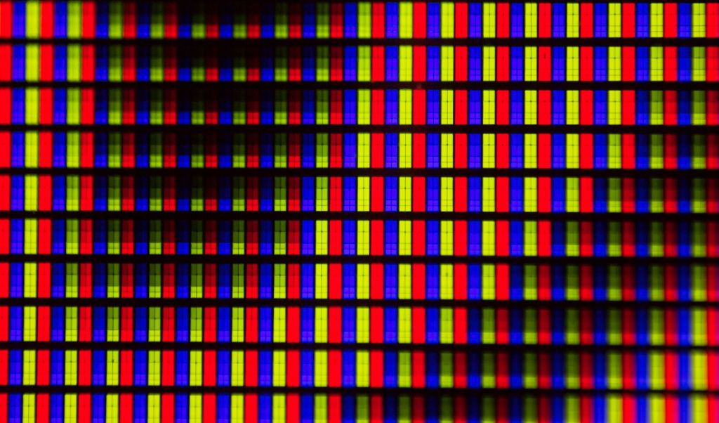 Martwy piksel – co to jest i czy da się go samodzielnie naprawić?