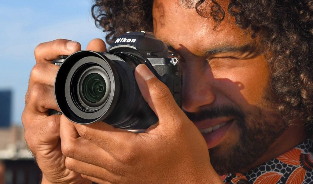 Nikon Z50 – bogato wyposażony bezlusterkowiec z matrycą DX