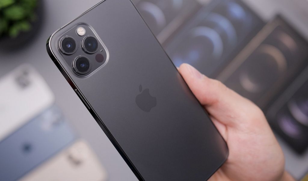 Kupujemy smartfona. Na jakie cechy należy zwrócić szczególną uwagę?