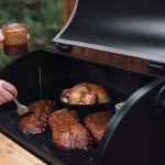 Sezon na grilla. Który będzie najlepszy: węglowy, gazowy a może elektryczny?