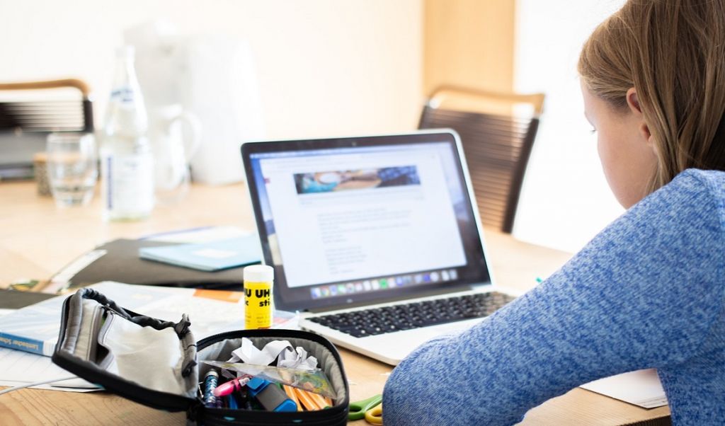 Laptop dla ucznia? Na co zwrócić uwagę przy zakupie + polecane modele