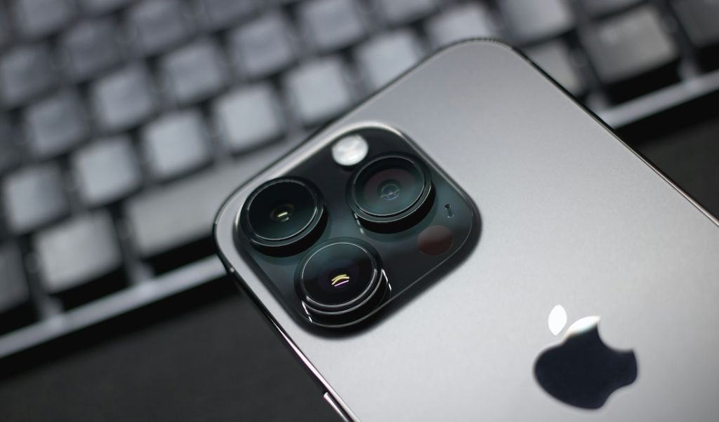 Smartfon jako kamera internetowa komputera? To proste