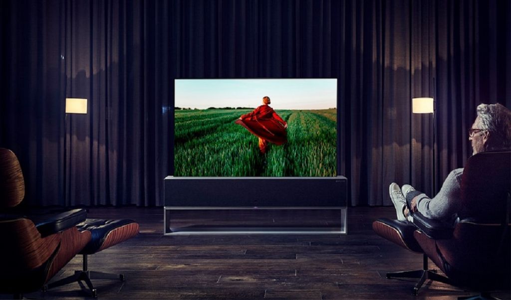 Zwijany TV LG OLED R1 już w Polsce