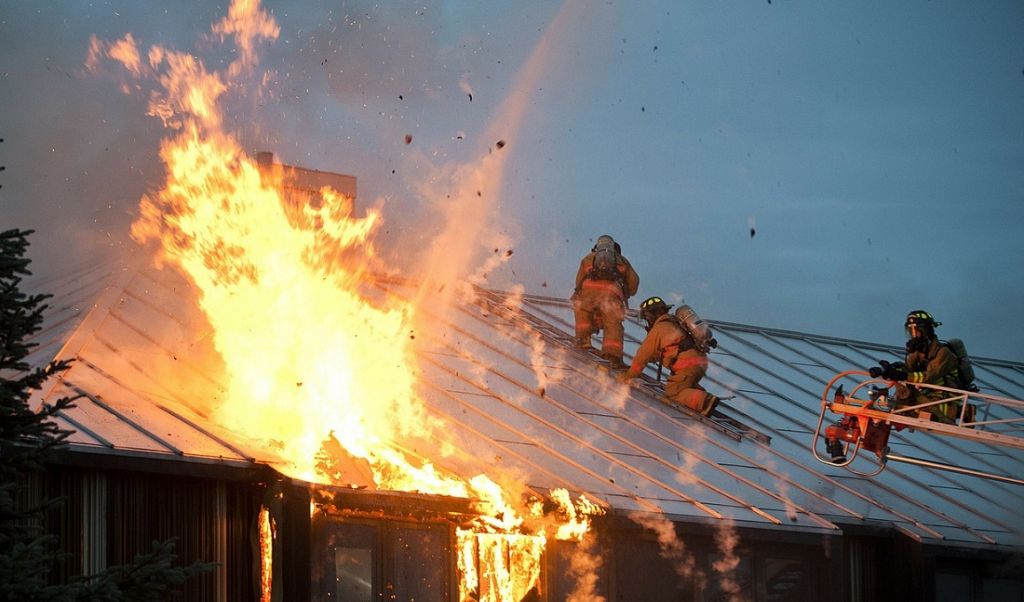 Plaga pożarów instalacji fotowoltaicznych. Efekt instalacji budowanych tanim kosztem?