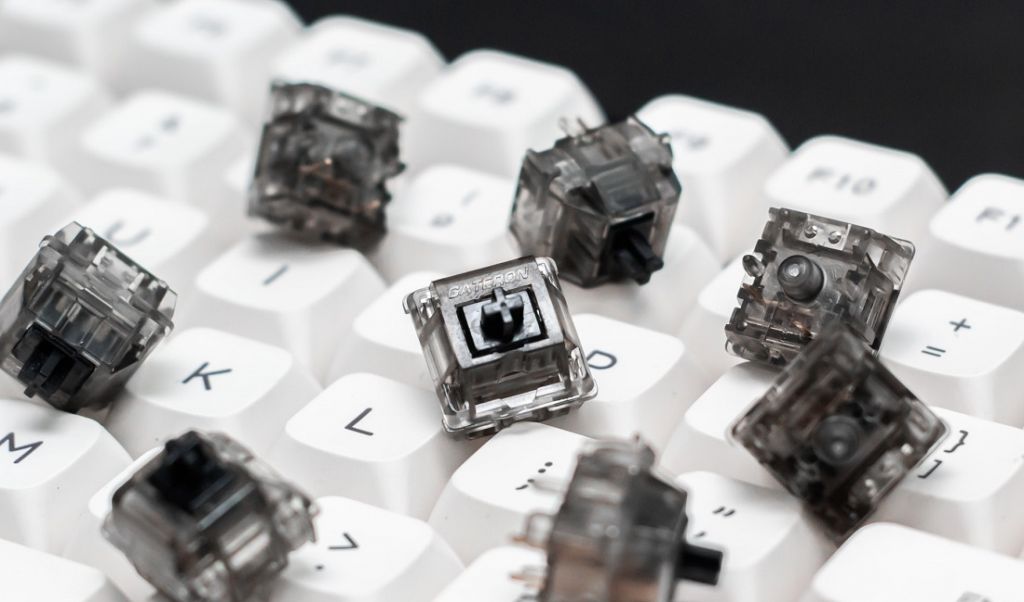 Klawiatury mechaniczne i membranowe. Czym się różnią?