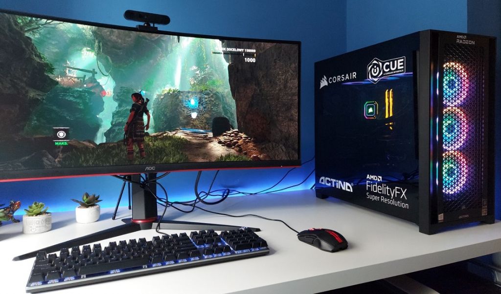 Actina iCUE z Ryzenem 5 5600X i Radonem RX 6700 XT. Recenzja
