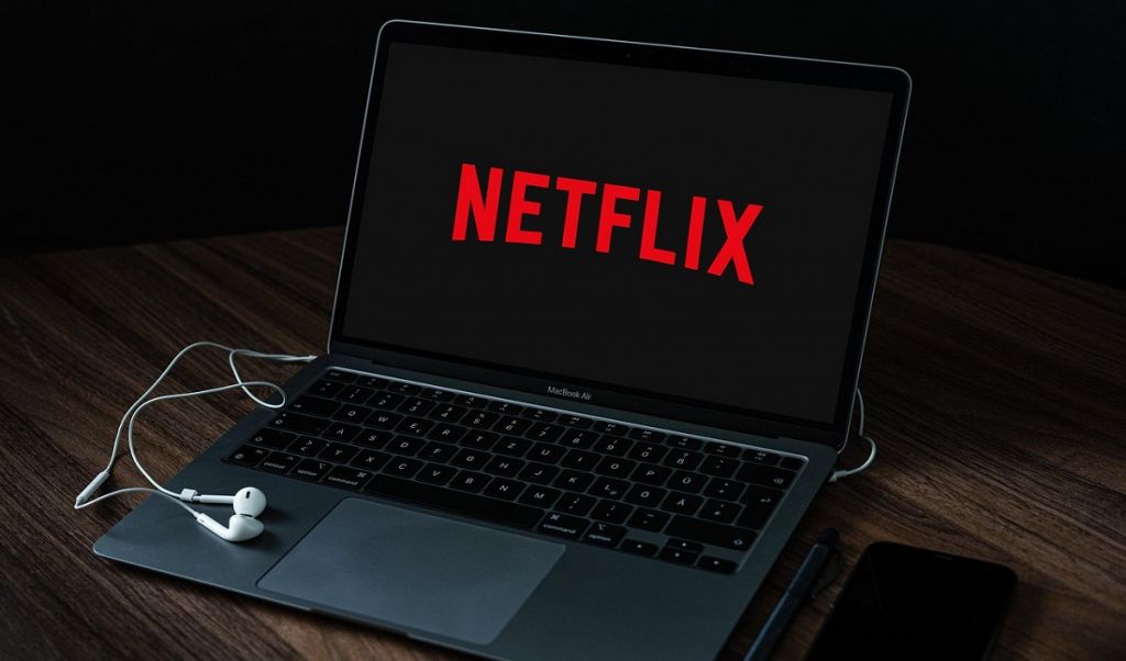Netflix informuje polskich użytkowników: współdzielenie konta niezgodne z regulaminem