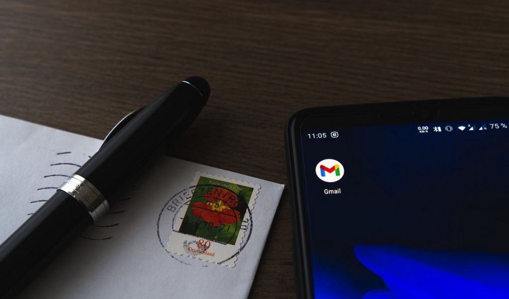 Oszuści wysyłają SMS-y podszywając się pod Google