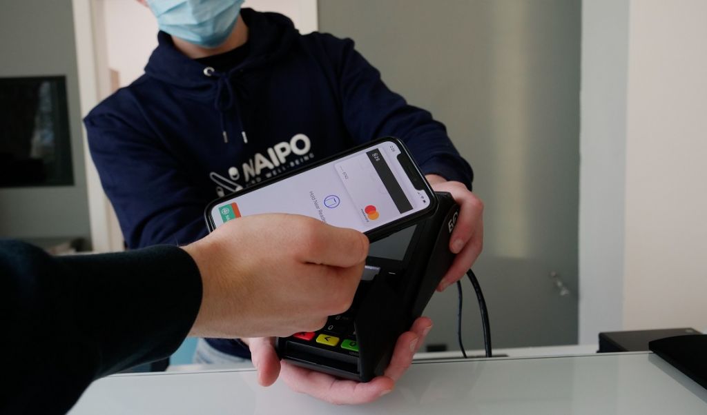 Apple sprawi, że iPhone będzie mógł pełnić rolę terminala płatności zbliżeniowych