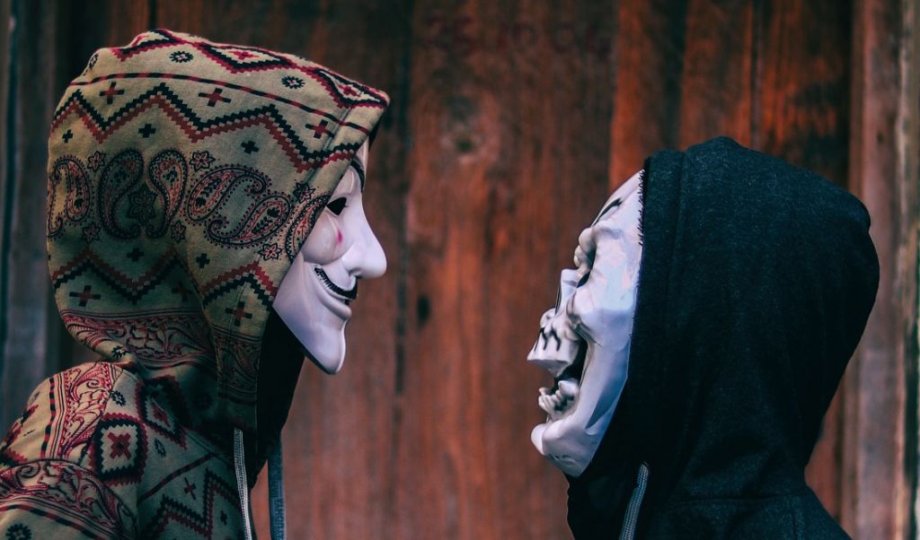 Udostępniasz w sieci informacje o sobie? To może ci zaszkodzić