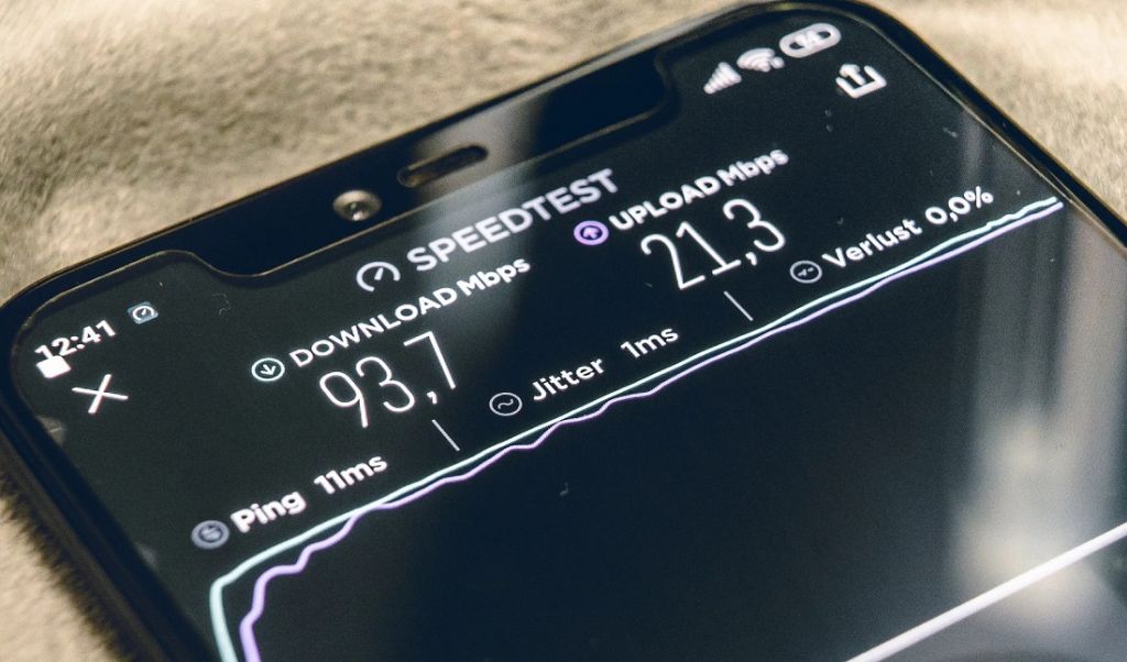 Wysoki ping w połączeniu internetowym. Co to oznacza i jak go zmniejszyć?