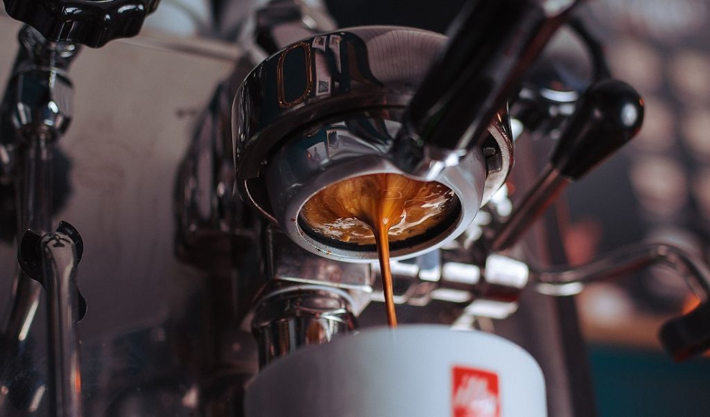 Jak czyścić ekspresy do kawy? Poradnik