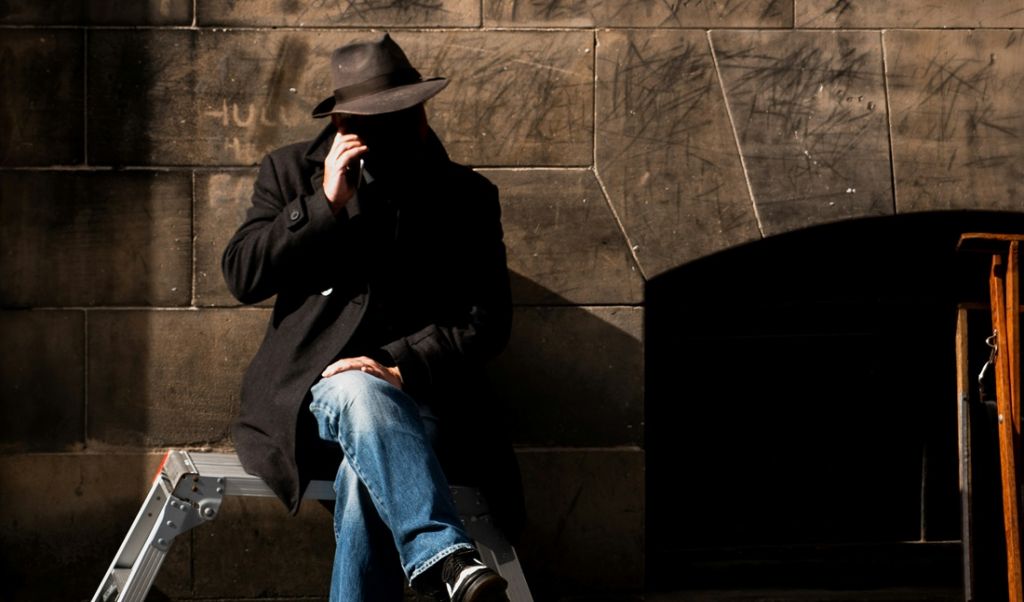 Spyware na smartfonie. Jak się go skutecznie pozbyć?