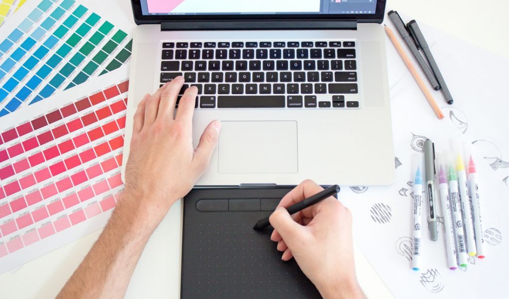 JPEG, GIF, PNG, SVG a może RAW lub TIFF? Czym różnią się te formaty plików graficznych i do czego służą?