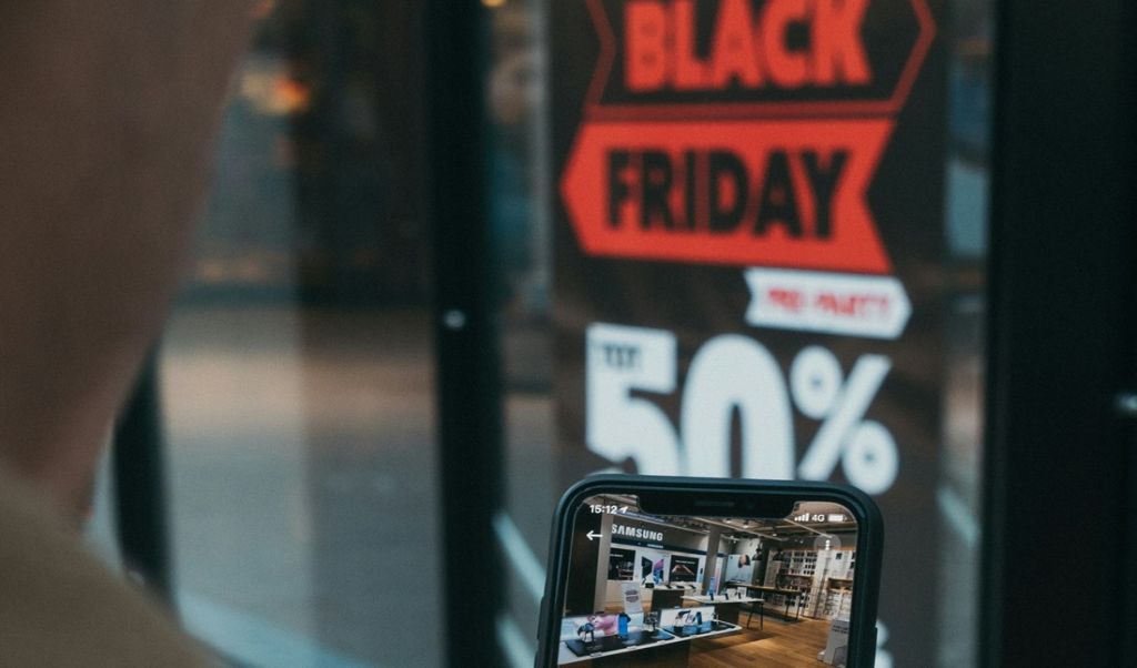 Szał zakupowych promocji już niedługo. Ale trzeba uważać na pułapki sprzedawców. Fot. Unsplash