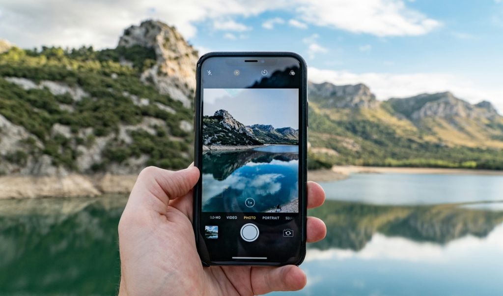 Jak zaoszczędzić miejsce na iPhone? Wyłączamy Live Photo